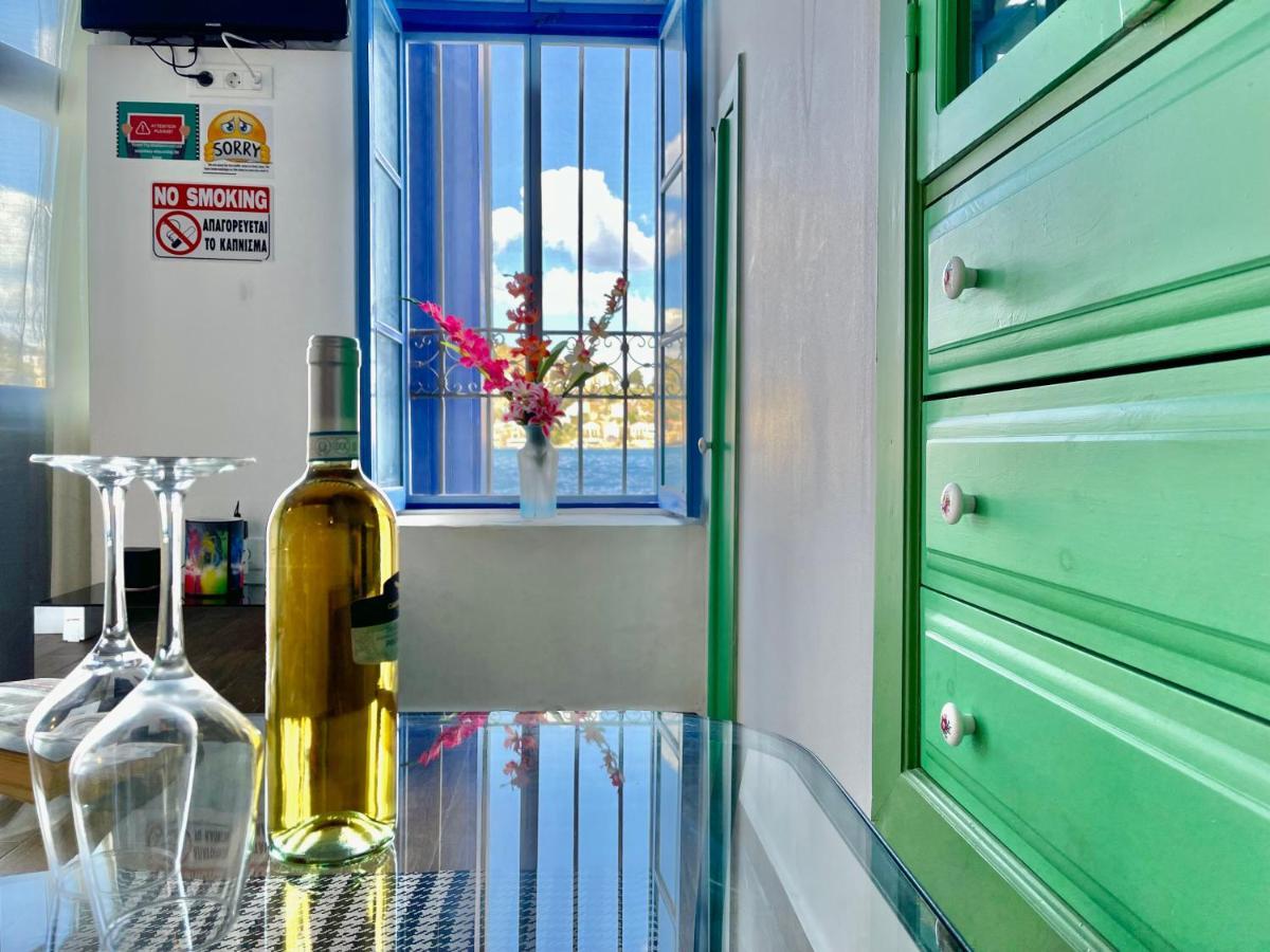 Ferienwohnung Seafront - Harbour View , Pitini 2 Symi Exterior foto